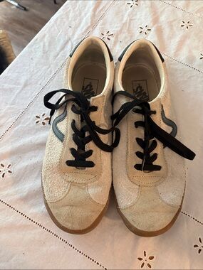 Vans Beige Suede Low-Top Sneakers with Black Details size 9.5